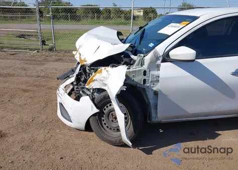 2015 Nissan Versa 1.6 S/1.6 S+/1.6 Sl/1.6 Sv из США, поврежденный, VIN 3N1CN7AP7FL835501